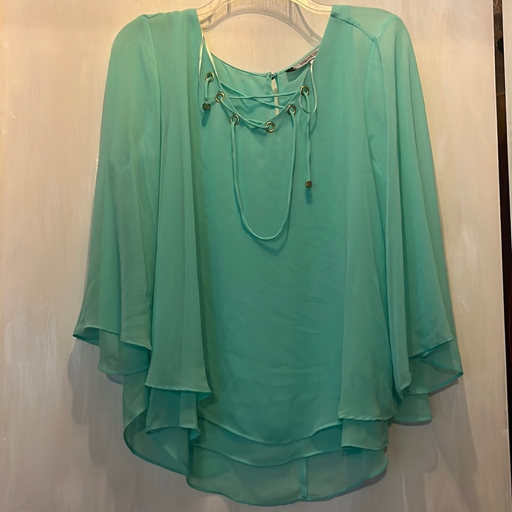 Jennifer Lopez mint top